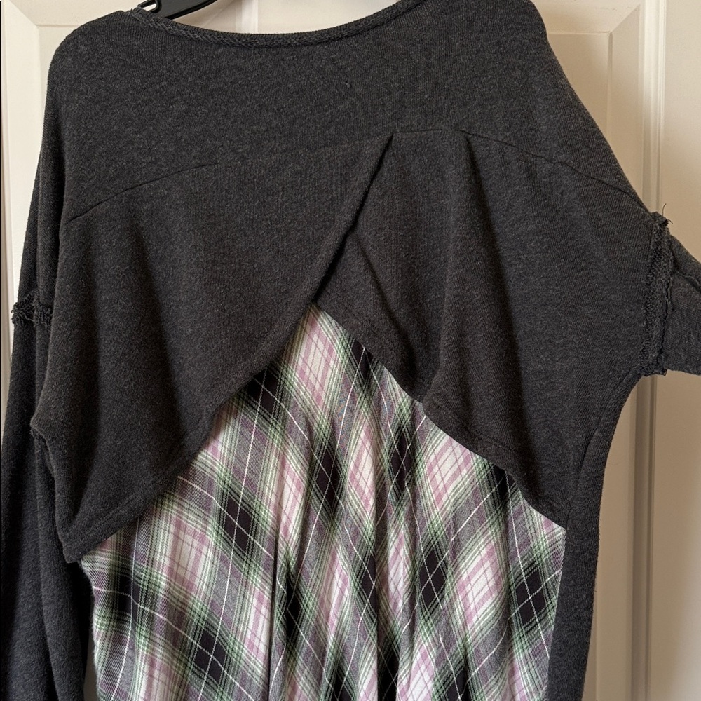 Women's Black and Plaid Top - Picture 5 of 8